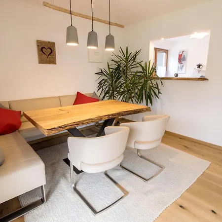 Lorenz דירה רוהפולדינג