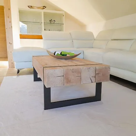 Lorenz דירה רוהפולדינג